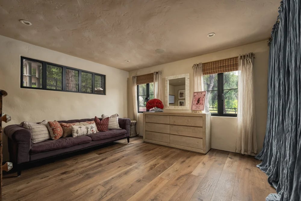 10802 Oak Knoll Road, property photograph 30