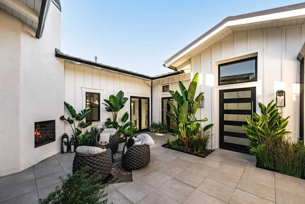 4678 Bedrock Court, property photograph 11