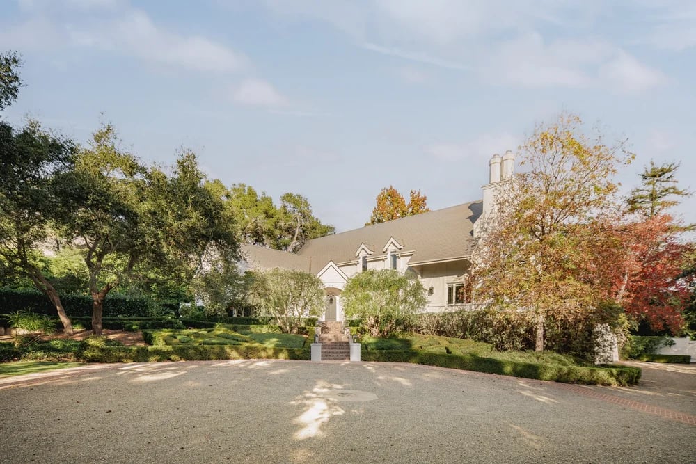 786 Hot Springs Road, property photograph 4