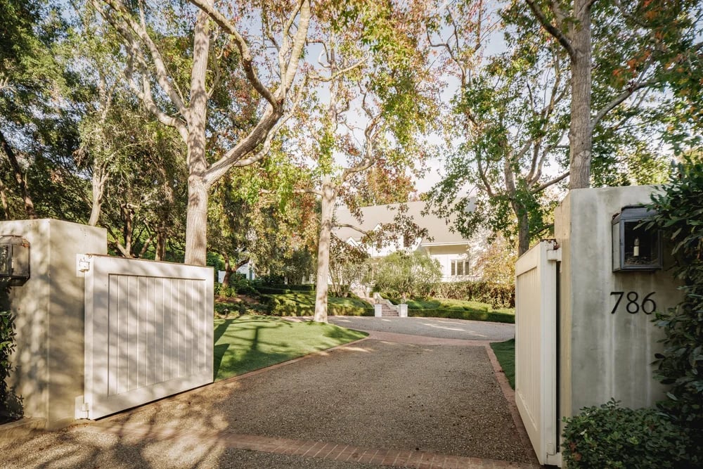 786 Hot Springs Road, property photograph 16