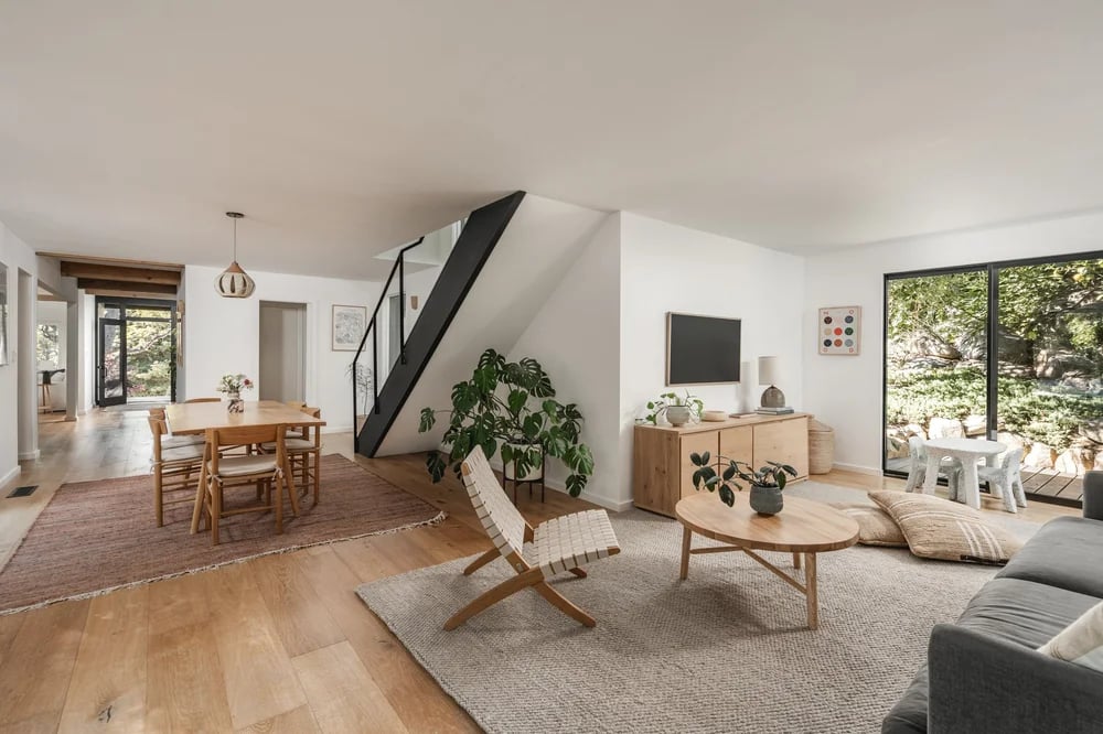 Ladera Lane, property photograph 15