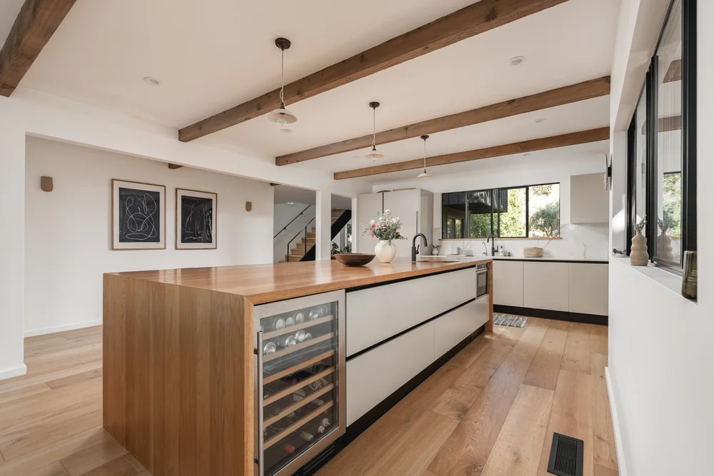 Ladera Lane, property photograph 21