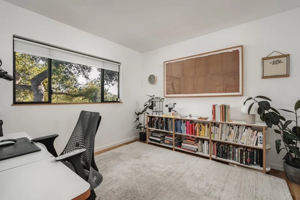 Ladera Lane, property photograph 27